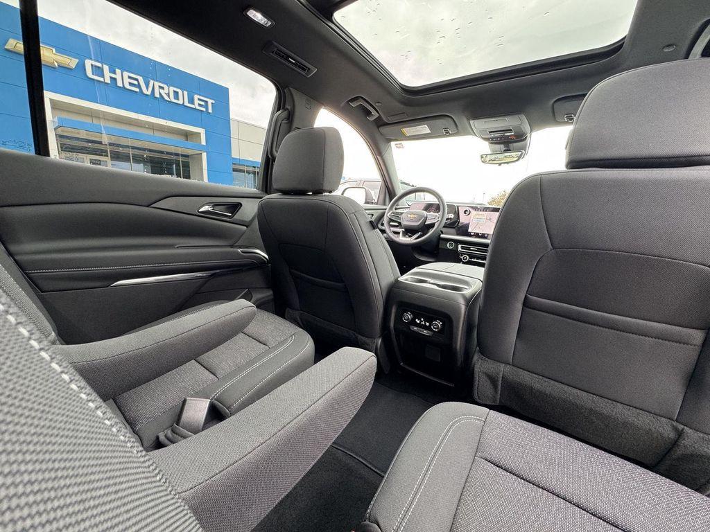 new 2026 Chevrolet Traverse car, priced at $44,326