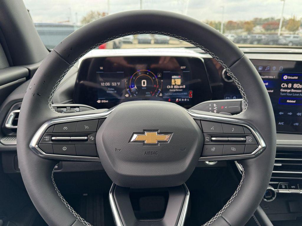 new 2026 Chevrolet Traverse car, priced at $44,326