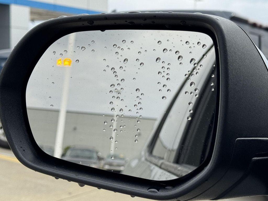 new 2026 Chevrolet Traverse car, priced at $44,326