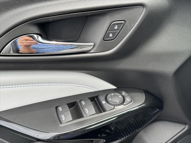 new 2025 Chevrolet Trax car, priced at $25,385