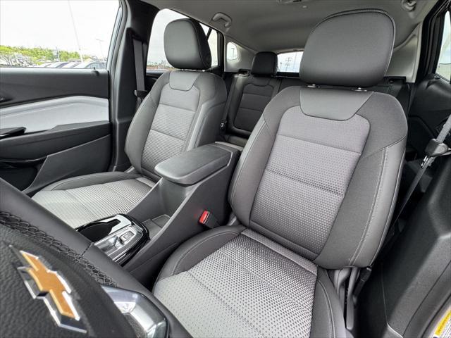 new 2025 Chevrolet Trax car, priced at $25,385