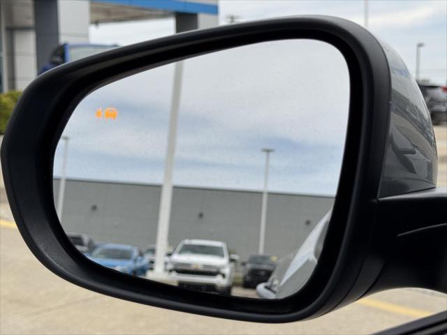 new 2025 Chevrolet Trax car, priced at $25,385