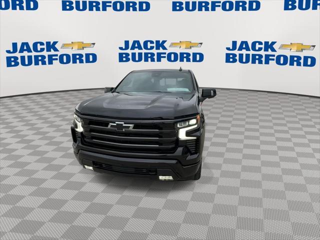 new 2025 Chevrolet Silverado 1500 car, priced at $70,675