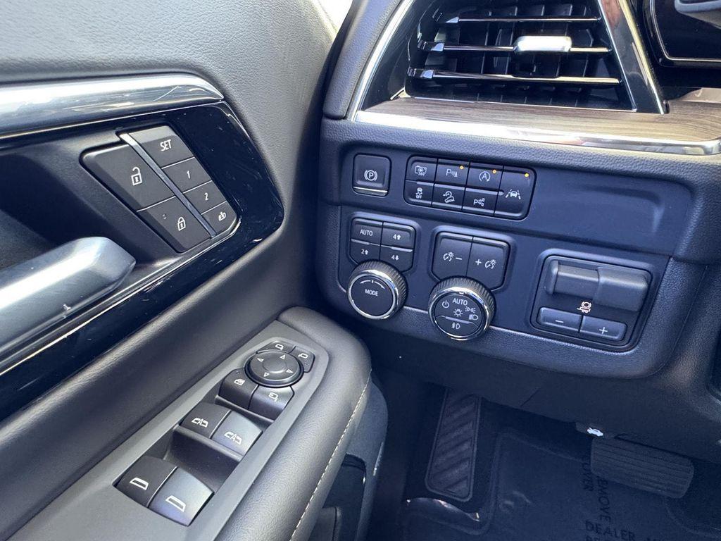 new 2026 Chevrolet Suburban car, priced at $76,270