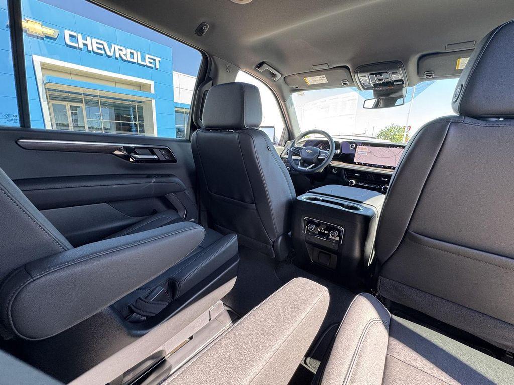 new 2026 Chevrolet Suburban car, priced at $76,270
