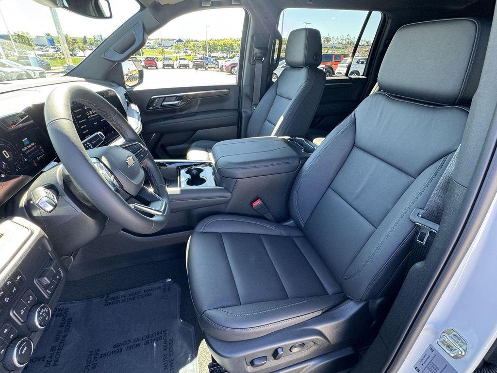 new 2026 Chevrolet Suburban car, priced at $76,270