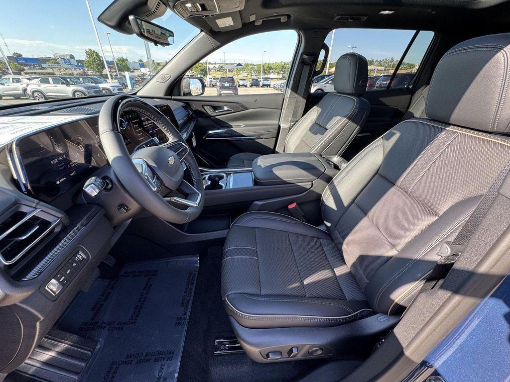 new 2026 Chevrolet Traverse car, priced at $59,920