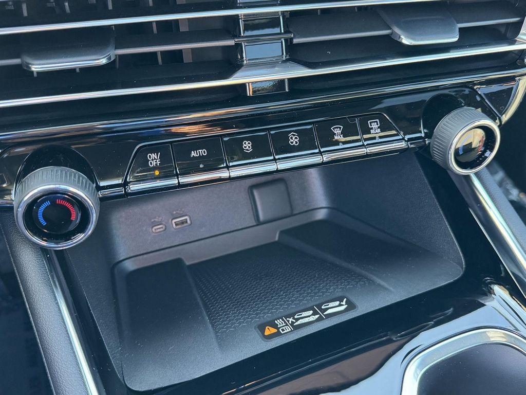 new 2026 Chevrolet Traverse car, priced at $59,920