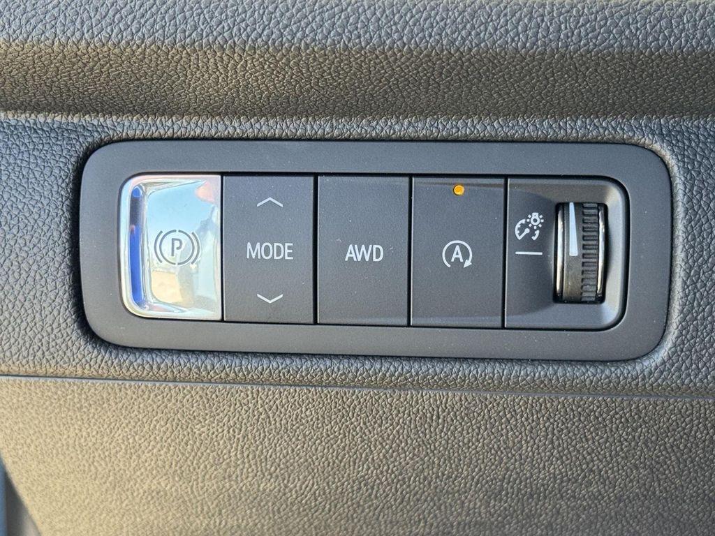 new 2026 Chevrolet Traverse car, priced at $59,920