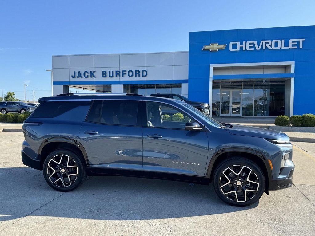new 2026 Chevrolet Traverse car, priced at $59,920