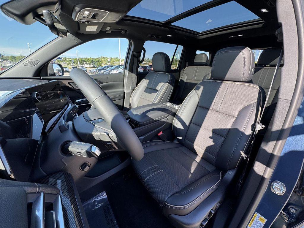 new 2026 Chevrolet Traverse car, priced at $59,920