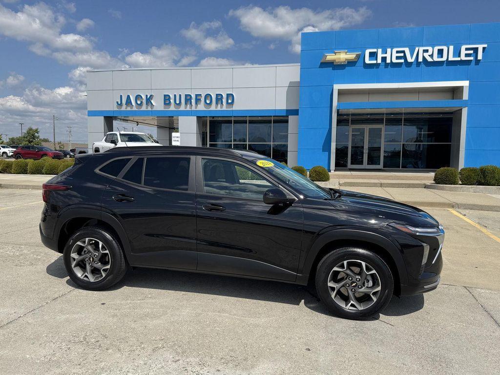 used 2024 Chevrolet Trax car, priced at $19,500