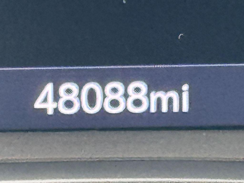 used 2022 Chevrolet Traverse car, priced at $27,500