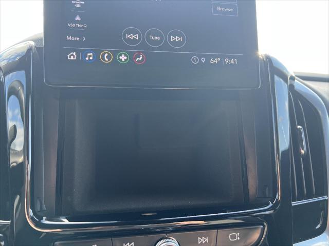 used 2022 Chevrolet Traverse car, priced at $28,000