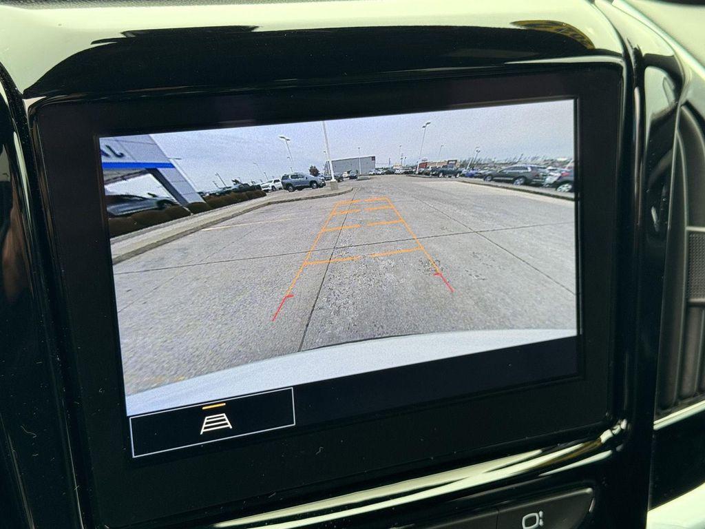 used 2022 Chevrolet Traverse car, priced at $27,500