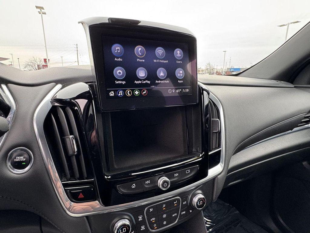 used 2022 Chevrolet Traverse car, priced at $27,500