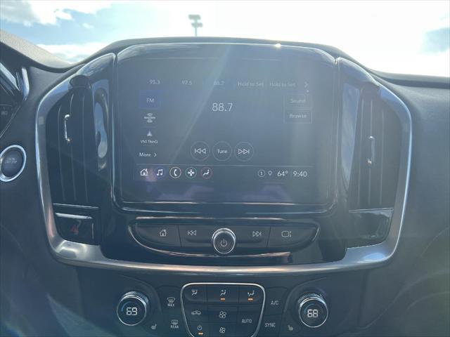used 2022 Chevrolet Traverse car, priced at $28,000
