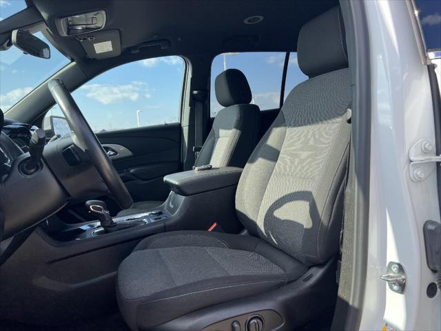 used 2022 Chevrolet Traverse car, priced at $28,000