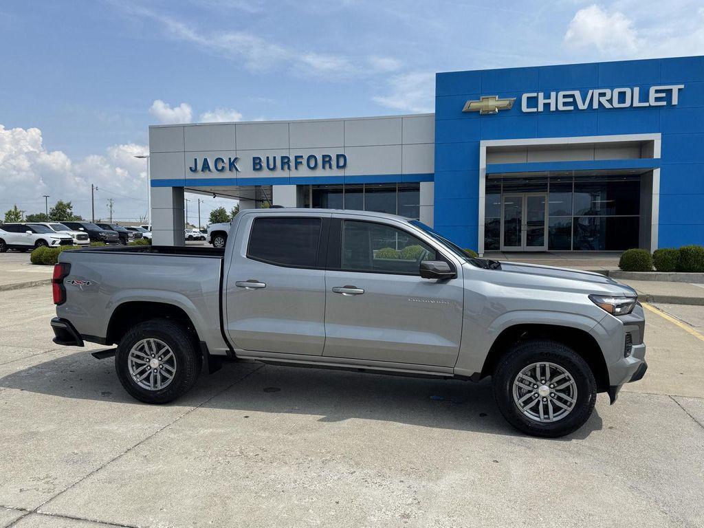 new 2026 Chevrolet Colorado car, priced at $43,026