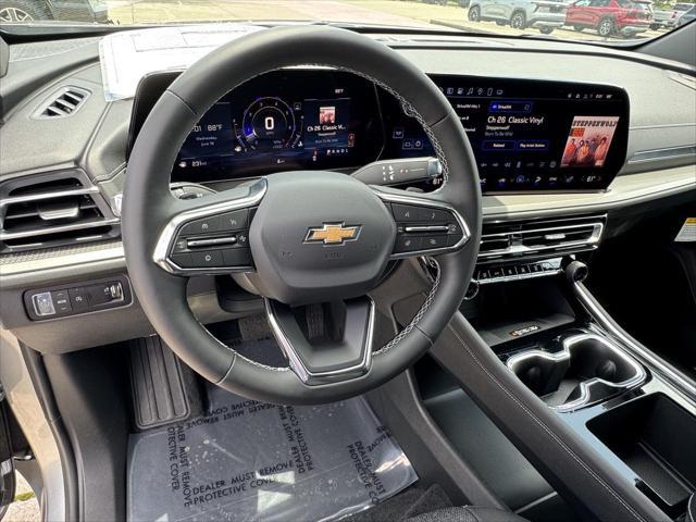 new 2025 Chevrolet Traverse car, priced at $40,826