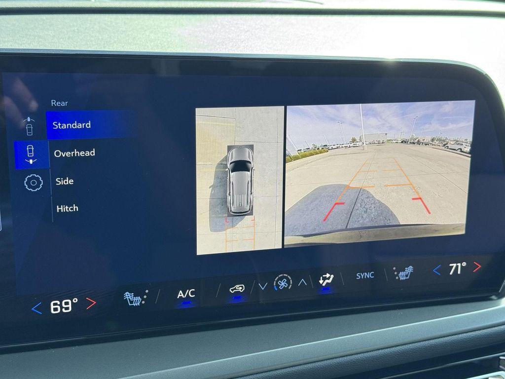 new 2026 Chevrolet Traverse car, priced at $45,026