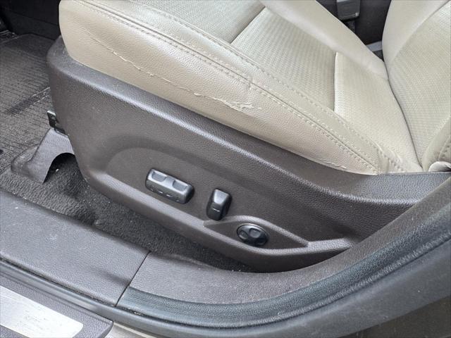 used 2013 Hyundai Santa Fe car, priced at $9,500