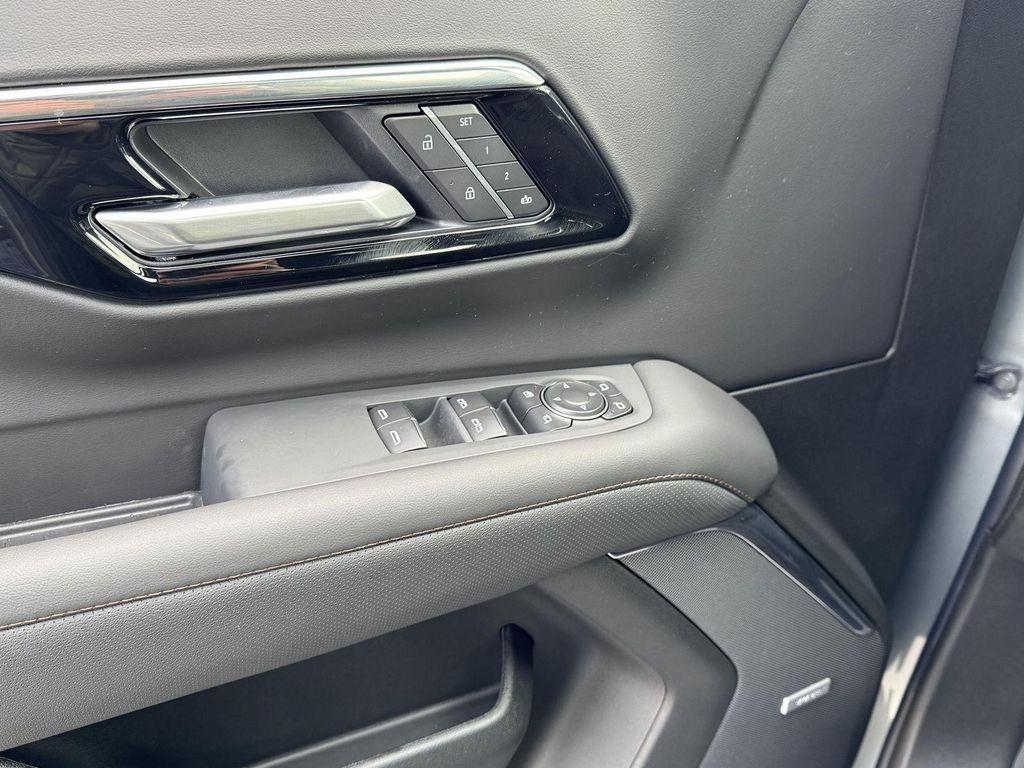 new 2026 Chevrolet Suburban car, priced at $91,826