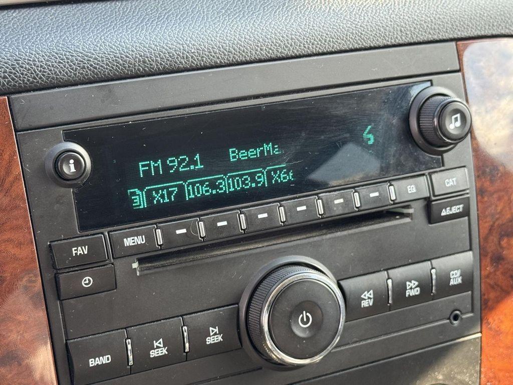 used 2008 Chevrolet Avalanche car, priced at $10,000