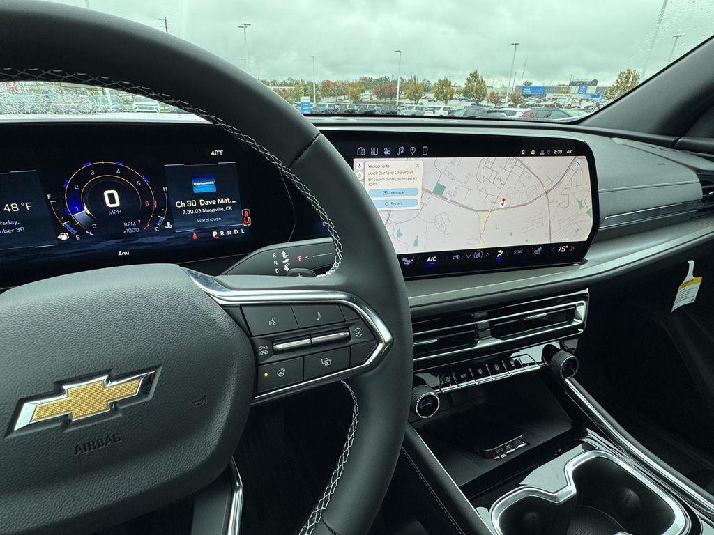 new 2026 Chevrolet Traverse car, priced at $44,426