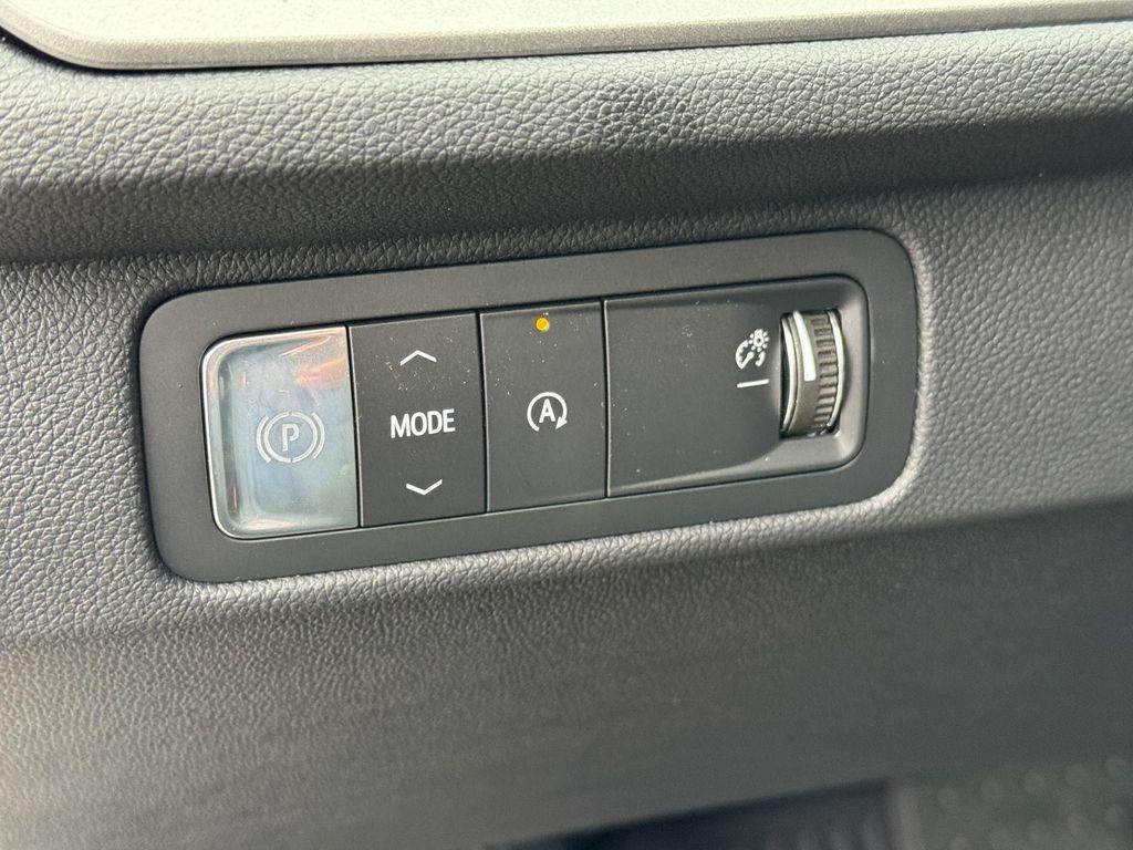 new 2026 Chevrolet Traverse car, priced at $44,426