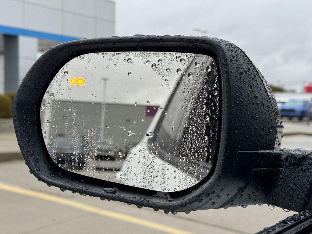 new 2026 Chevrolet Traverse car, priced at $44,426