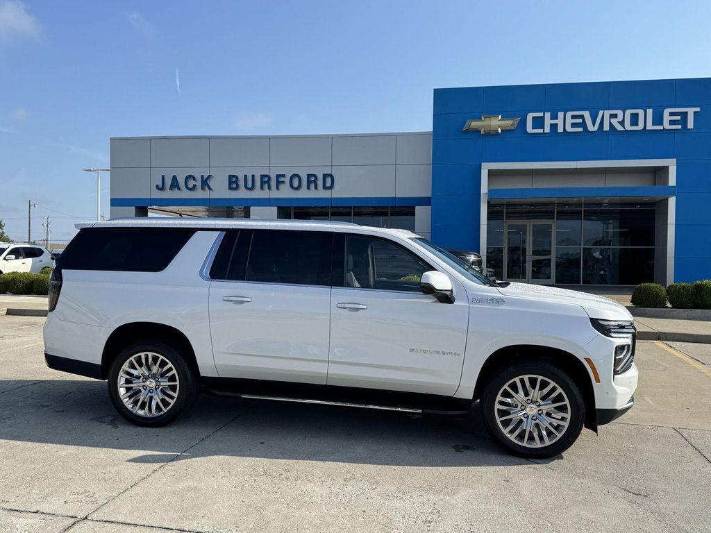 new 2025 Chevrolet Suburban car, priced at $87,226