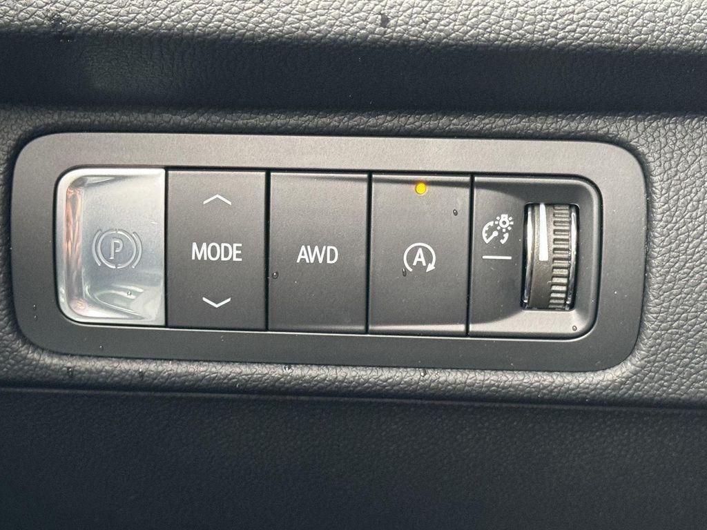 new 2026 Chevrolet Traverse car, priced at $59,526