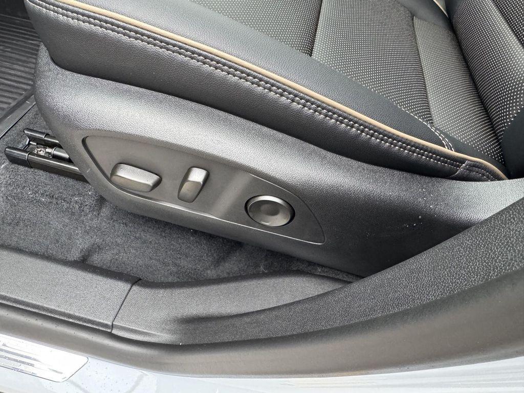 new 2026 Chevrolet Traverse car, priced at $59,526