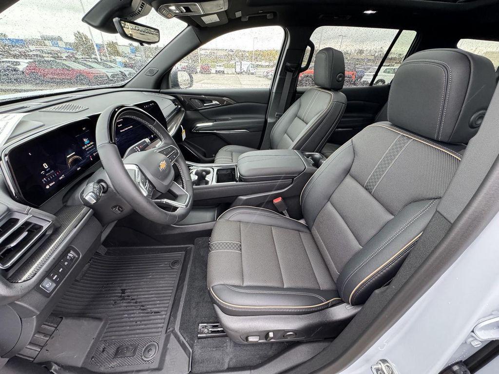 new 2026 Chevrolet Traverse car, priced at $59,526