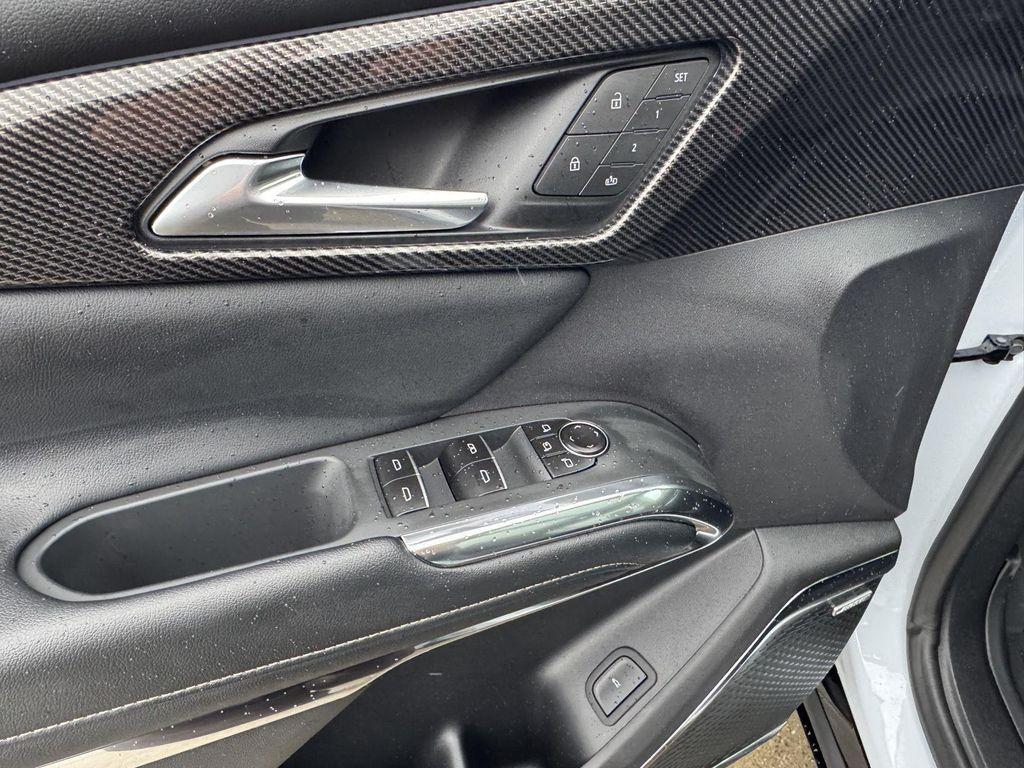 new 2026 Chevrolet Traverse car, priced at $59,526