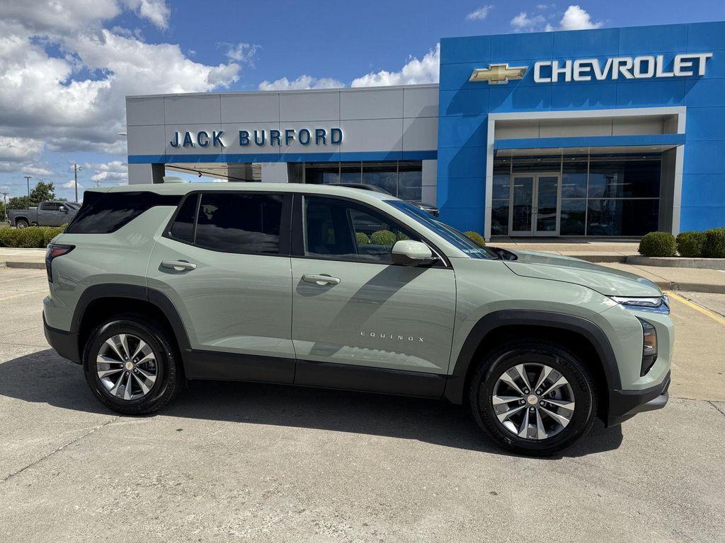 new 2026 Chevrolet Equinox car, priced at $32,545