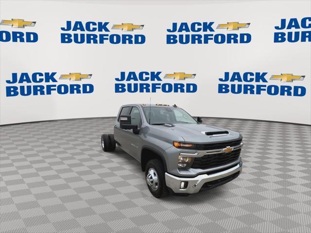 new 2025 Chevrolet Silverado 3500 car, priced at $66,500