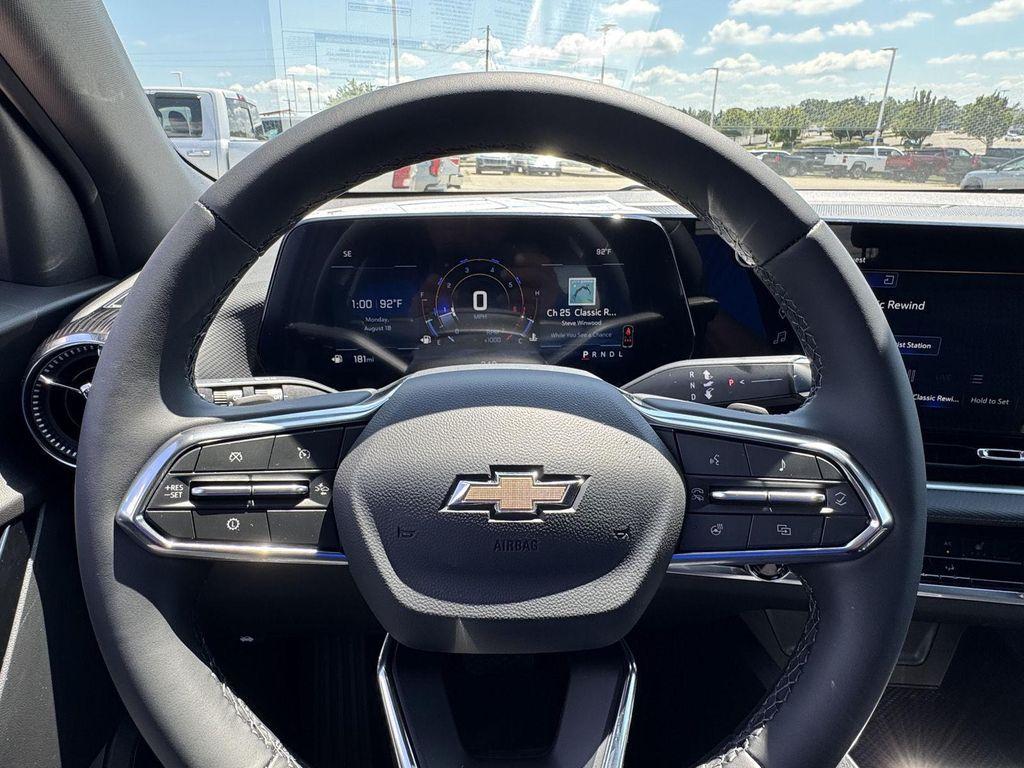 new 2026 Chevrolet Equinox car, priced at $29,490