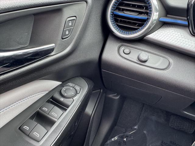 new 2025 Chevrolet Trax car, priced at $25,780