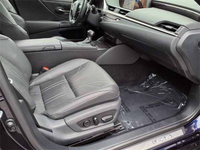 used 2020 Lexus ES 350 car, priced at $30,231