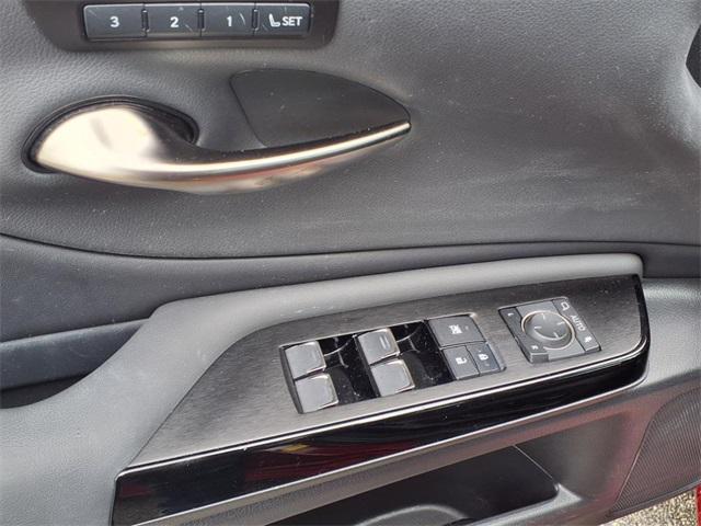 used 2022 Lexus ES 350 car, priced at $31,596