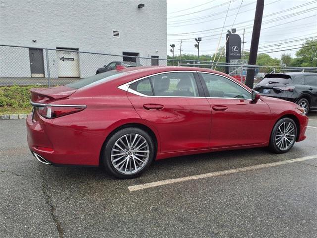 used 2022 Lexus ES 350 car, priced at $31,596