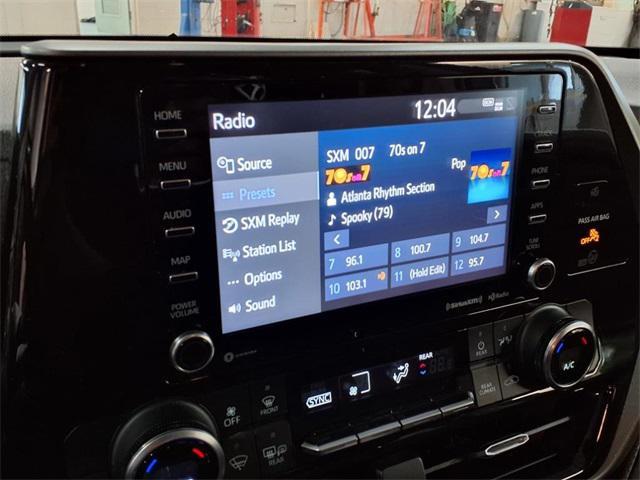 used 2022 Toyota Highlander car, priced at $29,308