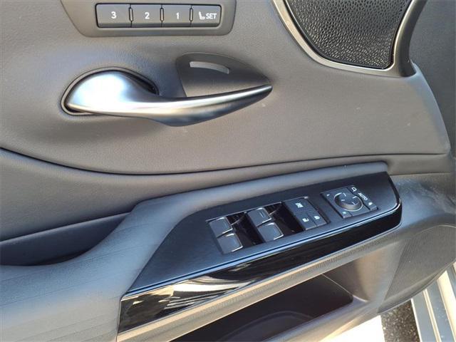 used 2022 Lexus ES 350 car, priced at $40,473