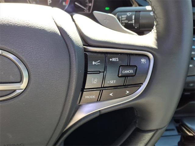 used 2022 Lexus ES 350 car, priced at $40,473