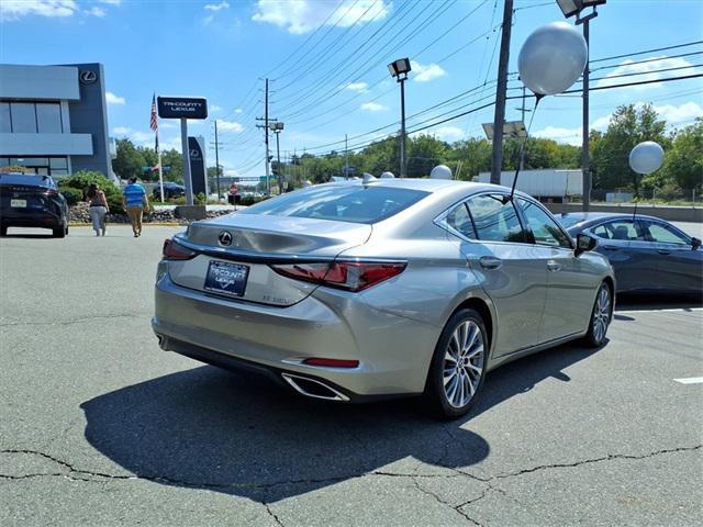 used 2021 Lexus ES 350 car, priced at $29,161