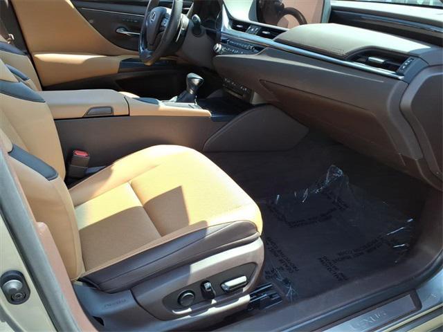 used 2021 Lexus ES 350 car, priced at $29,161