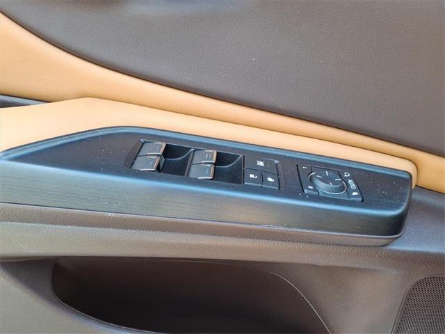 used 2021 Lexus ES 350 car, priced at $29,161