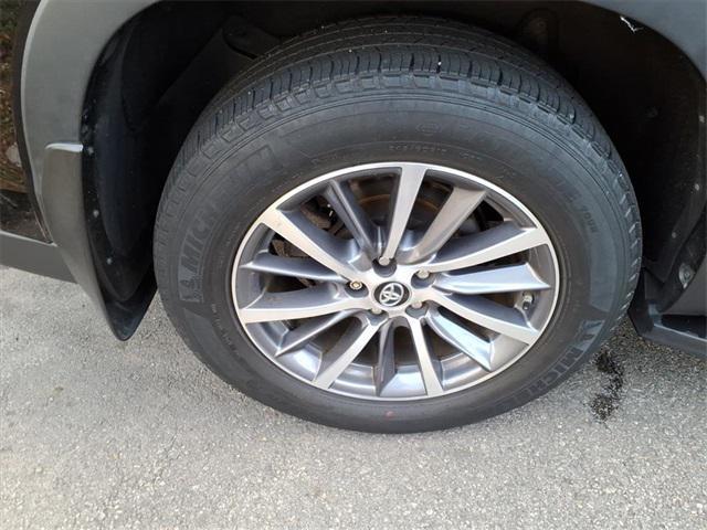 used 2019 Toyota Highlander car, priced at $25,997